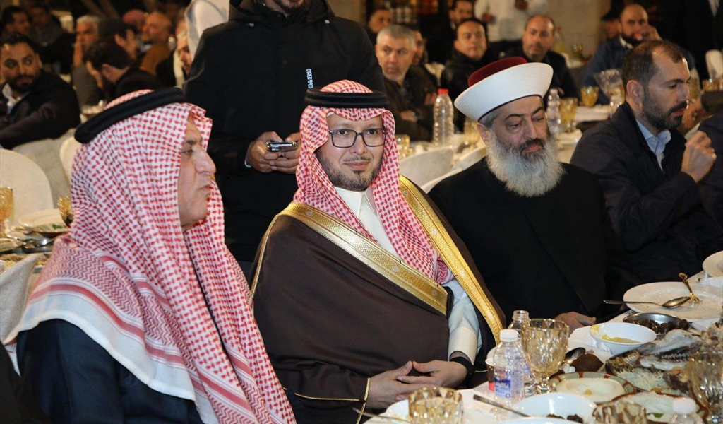 بالصور - السفير السعودي في وادي خالد