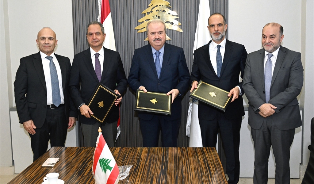 الوزير جابر خلال توقيع الاتفاقيات