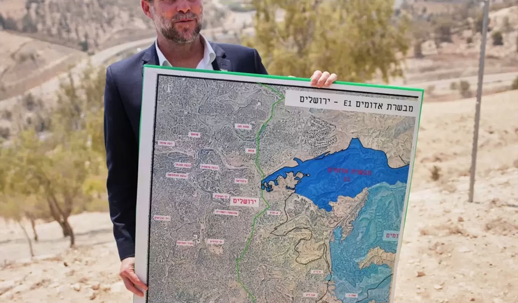 سموتريتش يعرض خريطة التعديلات على الاستيطان