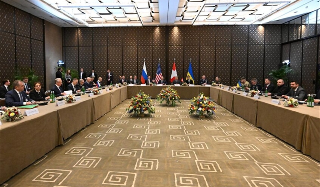 بوتين يبحث مع مجلس الأمن الروسي نتائج المفاوضات مع أوكرانيا في جنيف