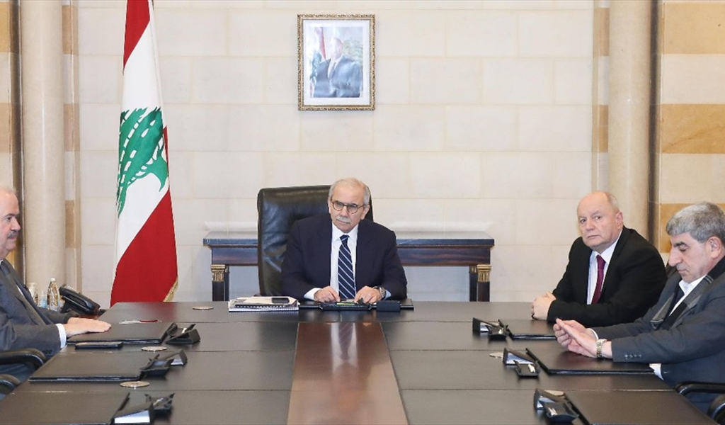 الرئيس سلام مستقبلاً وزير المالية وطليس والأسمر