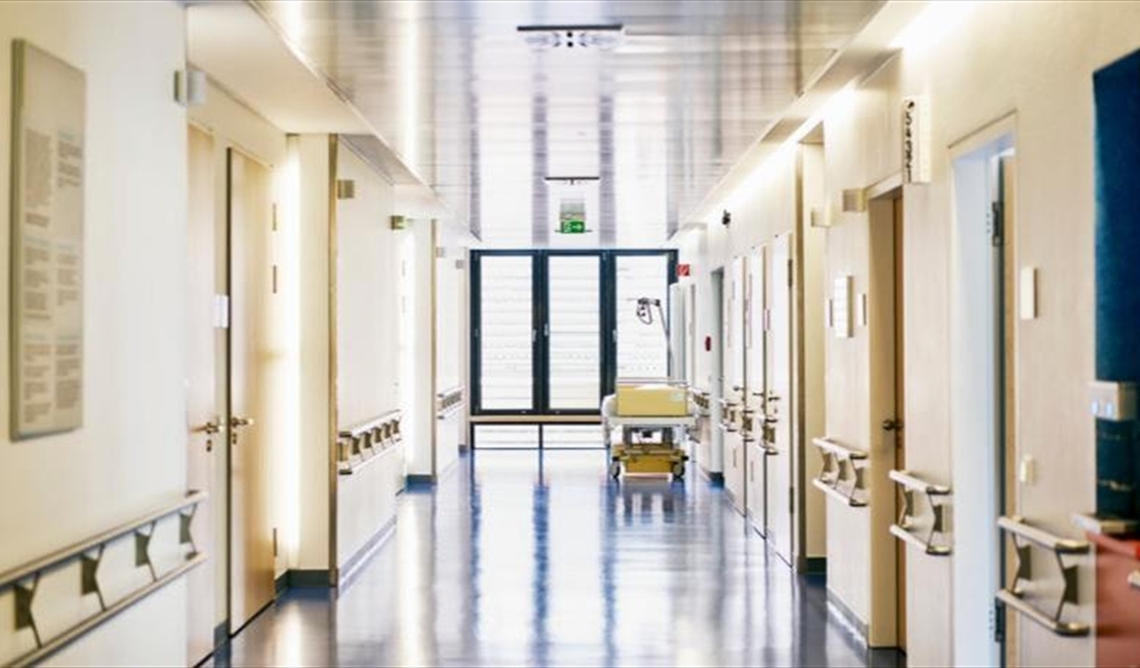 الكويت تُدرج 8 مستشفيات لبنانيّة على قائمة الإرهاب