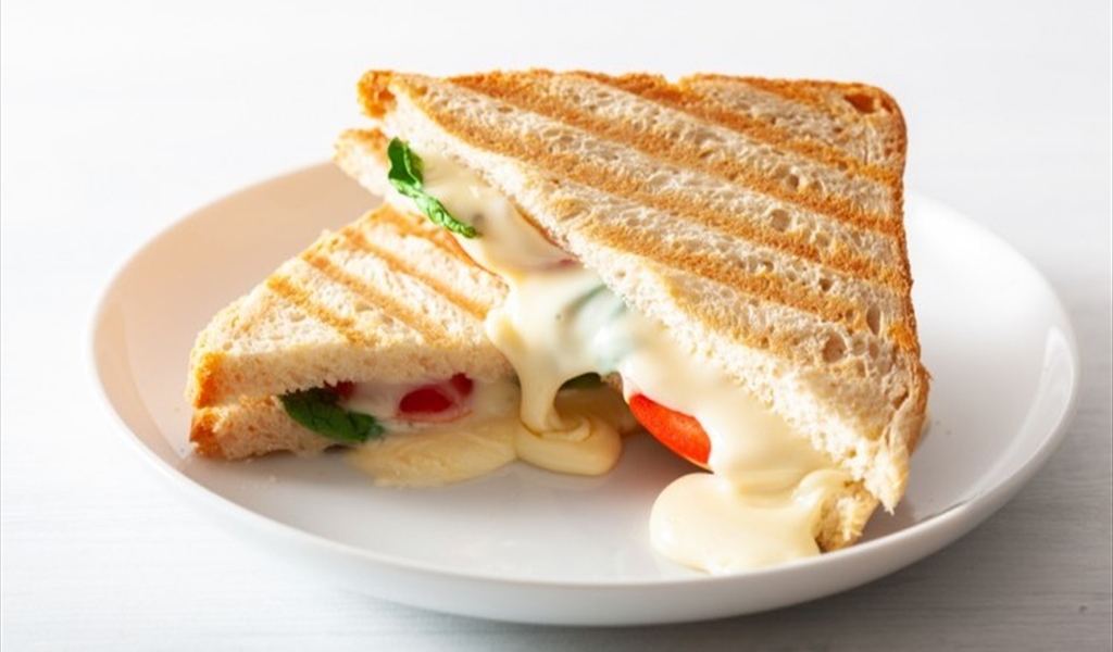 حلم الفقراء في سندويش!