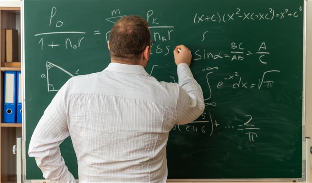 اكرموا «المعلمين» الثقات!