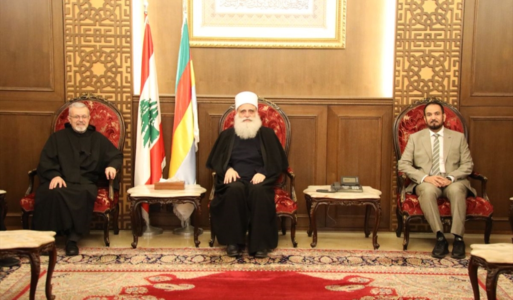 شيخ العقل مستقبلاً وفد اللجنة العليا للأخوّة الإنسانية