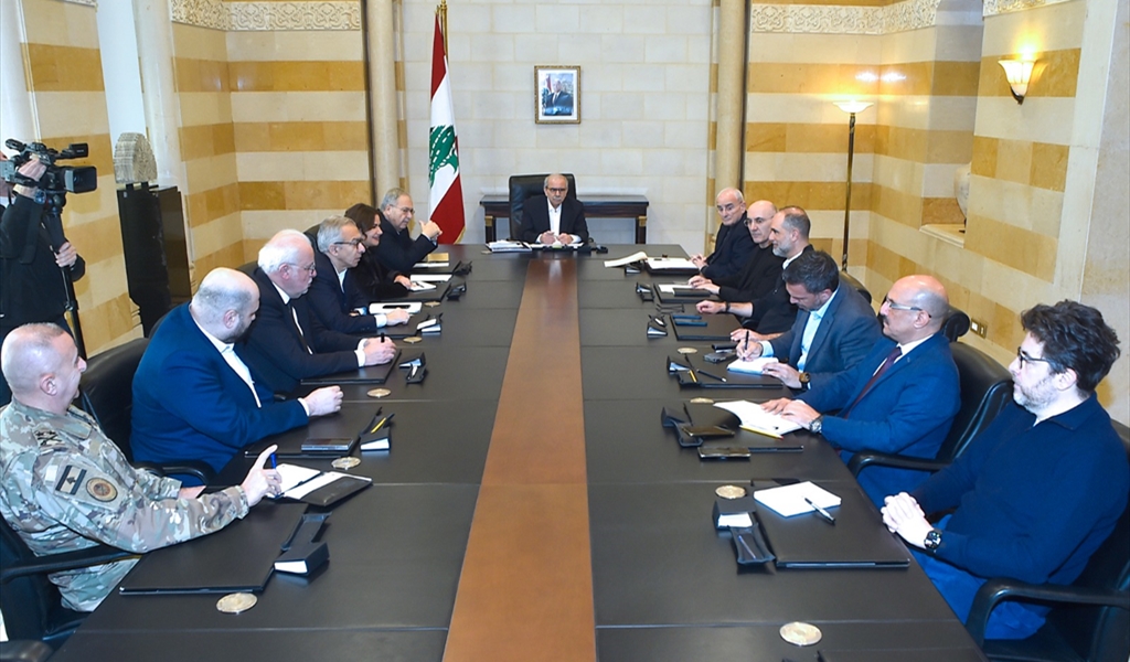 اجتماع موسع لمواكبة التطورات..سلام: لن نقبل أن يُدخل أحد البلاد في مغامرات