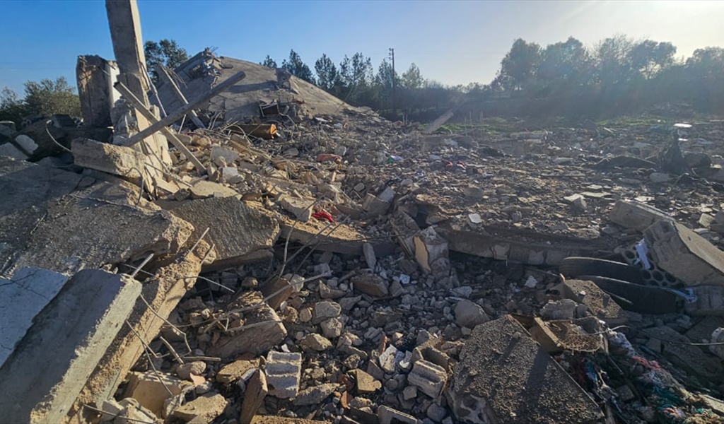 الاعتداءات الاسرائيلية تتواصل.. تفجير منزلين في حولا