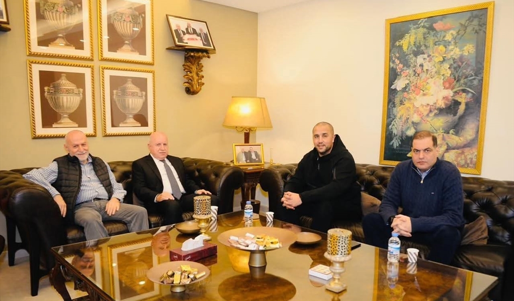 حيدر يلتقي الجزائري بوقرة المدرب الجديد لمنتخب لبنان بحضور الشحف ونصار..