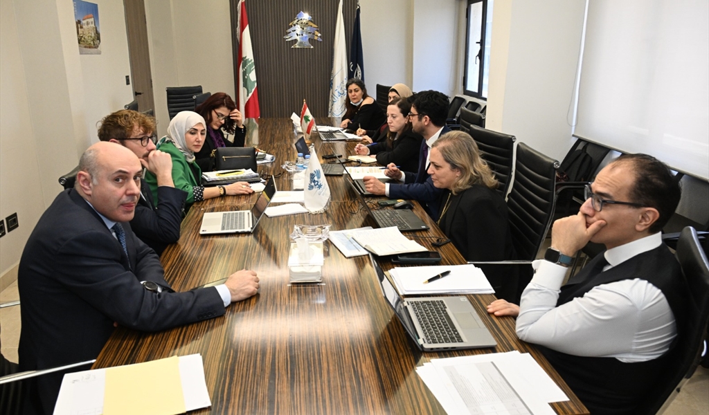خلال المناقشات التقنية مع صندوق النقد في وزارة المال