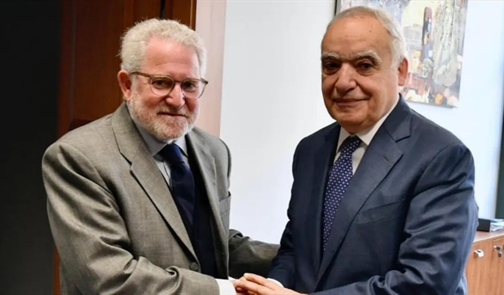 سفير إسبانيا ينهي مهامه في لبنان... ما قاله لوزير الثقافة