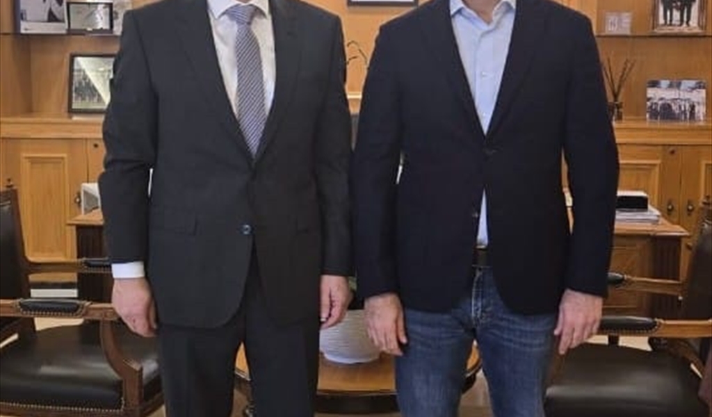 الوزير رسامني مستقبلاً رئيس "إيدال"