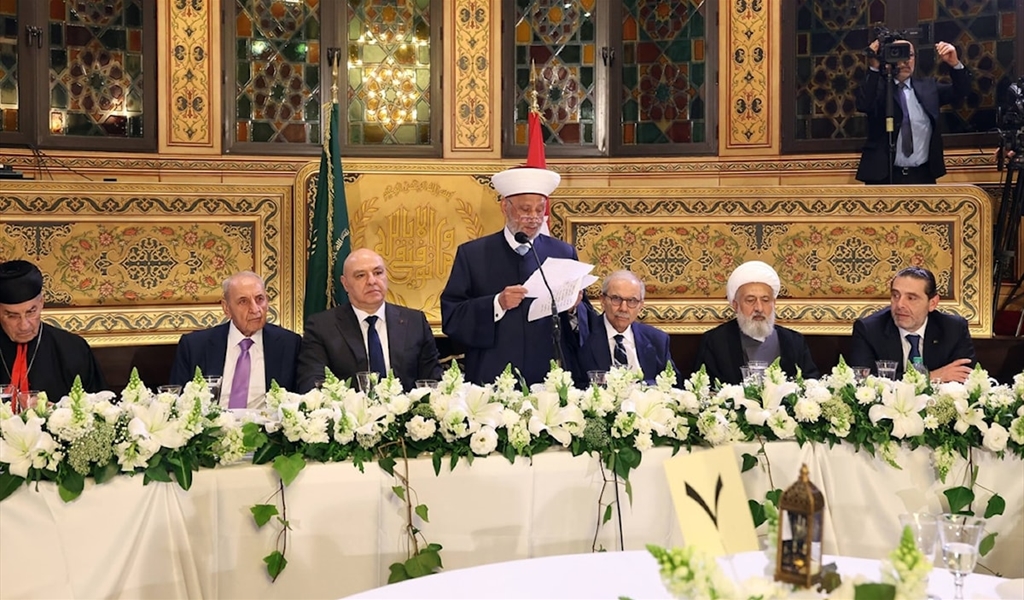 بين «بيت الوسط» و«السرايا»: قراءة في رسائل «الجفاء» السياسي