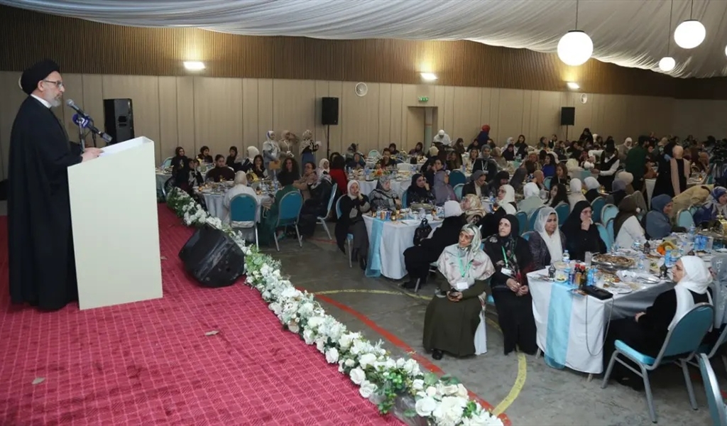 السيد فضل الله يلقي كلمته