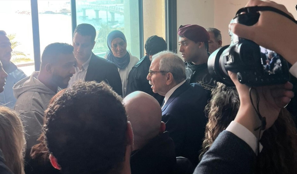 سلام يتفقّد أهالي الأبنية المنهارة في طرابلس