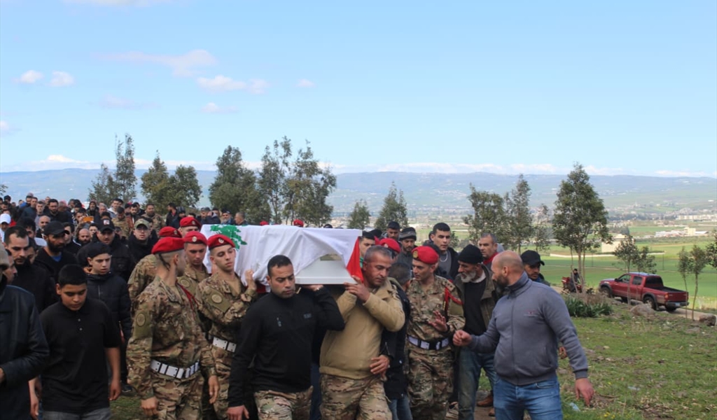 تشييع مهيب للشهيد العسكري علي عجم في عكار بعد استهداف إسرائيلي في صور Subtitle  Date  Menu  Body الرئيسية	 إدخال	  	  		           		   		           		   		                 		    	        	                     			 Author ×لا يوجد