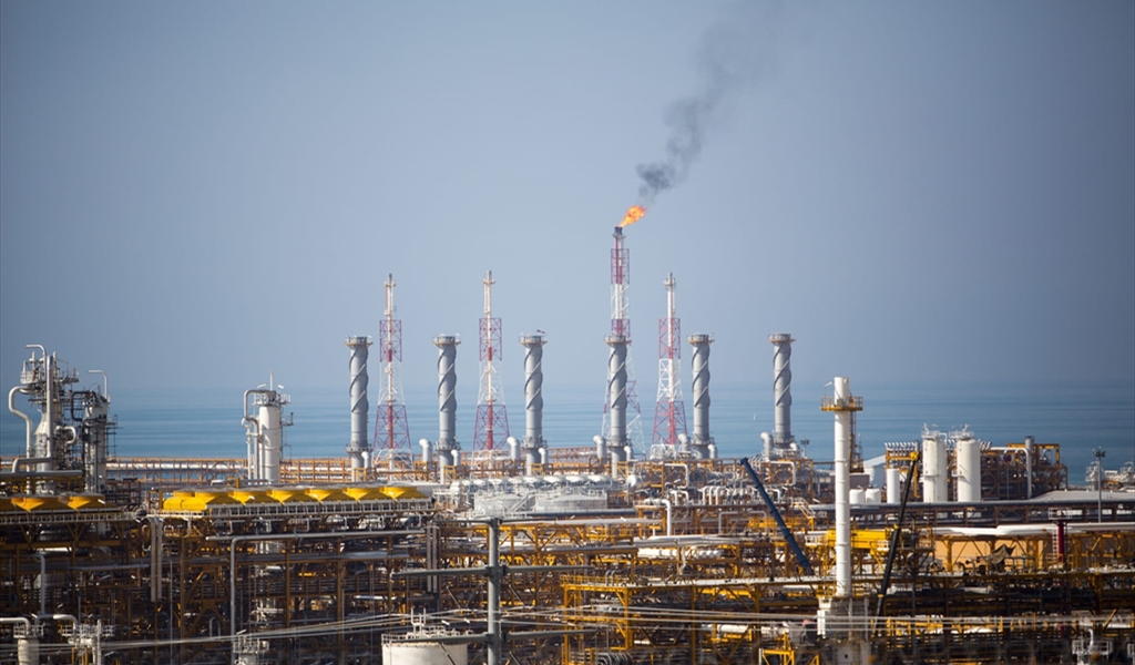 جانب من منشآت الطاقة في حقل بارس الجنوبي قبل استهدافه