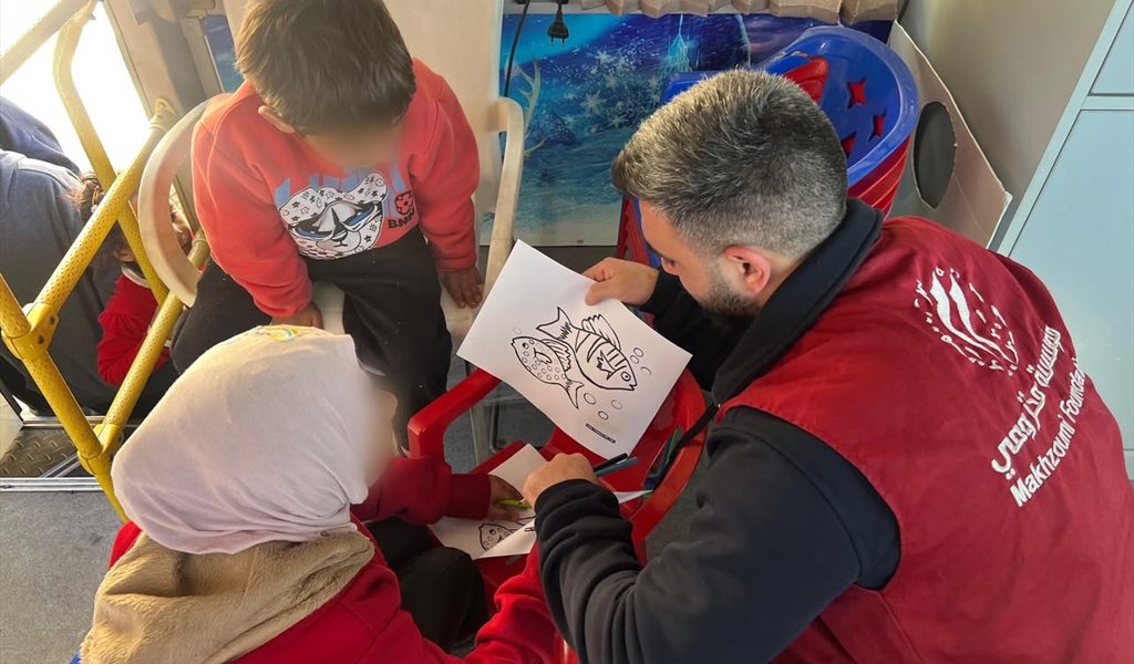 مؤسسة مخزومي تدعم الاطفال نفسياً