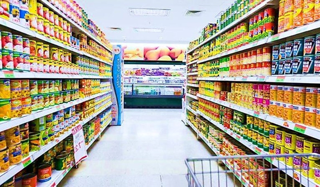 الحرب وجشع التجار