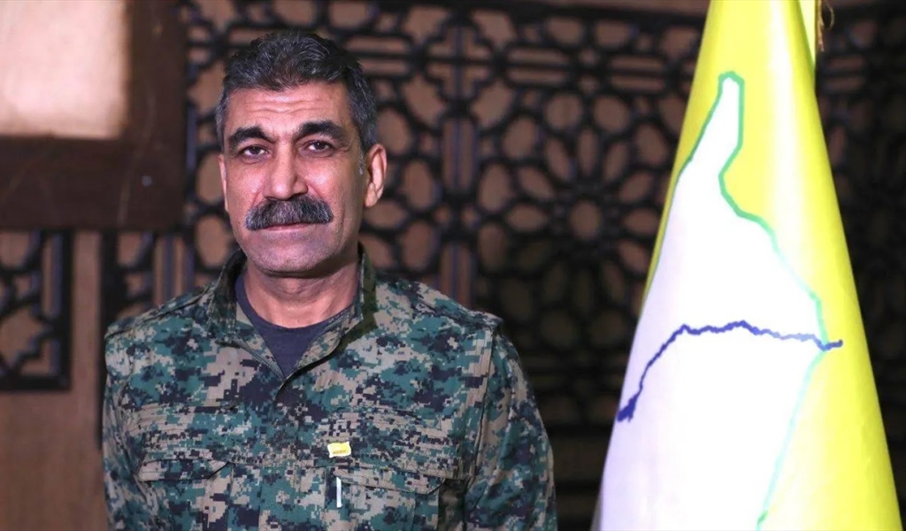 سوريا: تعيين قائد وحدات حماية الشعب الكردية معاوناً لوزير الدفاع