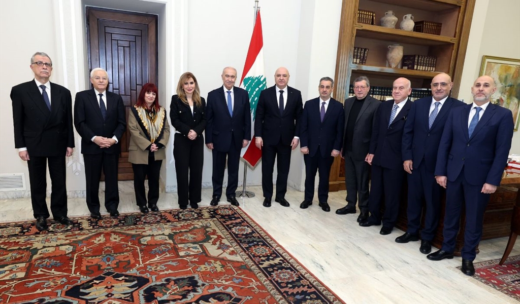الرئيس عون مع النائب مخزومي ووفد «حزب الحوار الوطني»