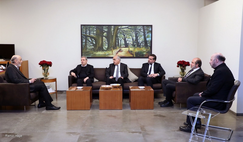 اللقاء بين جعجع والوفد النيابي