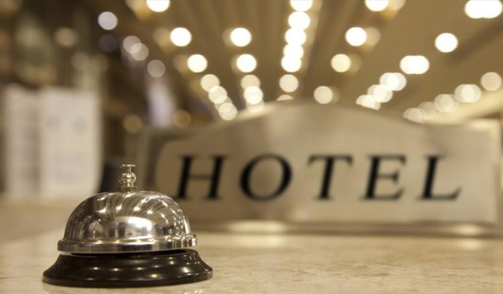 بعد غارة الروشة... ماذا طلبت النقابة من المؤسسات الفندقية؟