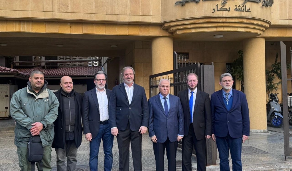 المهندس عساف وأعضاء المركز الإسلامي خلال استقبالهم المهندس زيدان