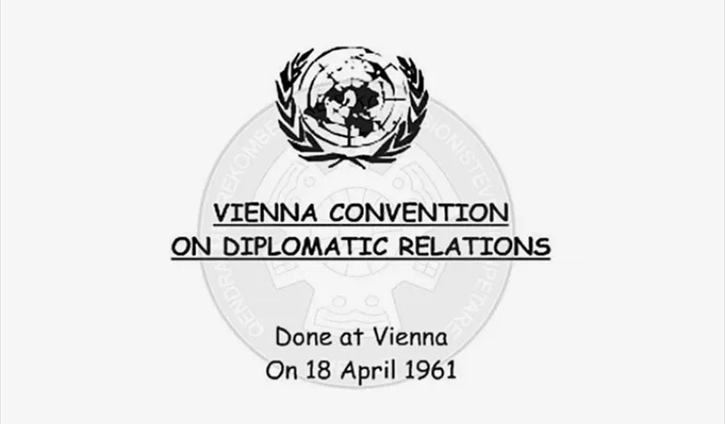 المفهوم القانوني لإعتبار المعتمد الدبلوماسي غير مرغوب فيه