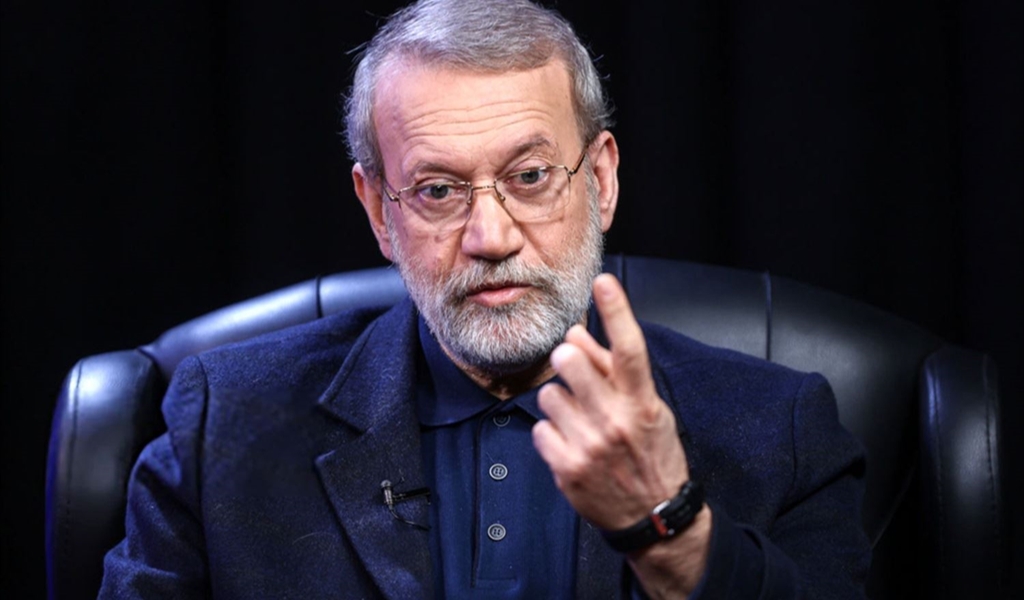 بعد تقارير عن استهدافه… رسالة مرتقبة من علي لاريجاني