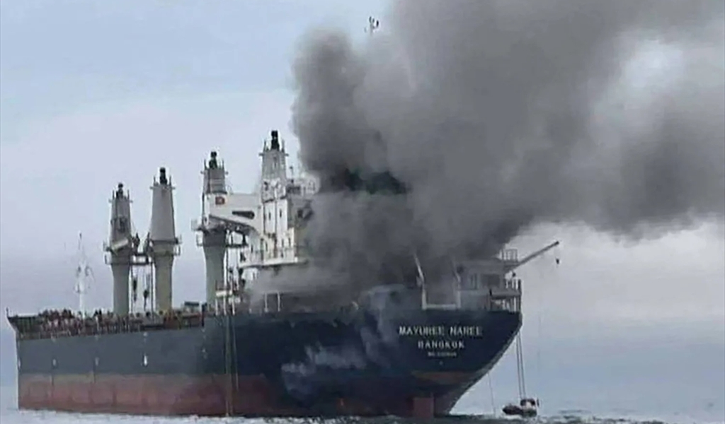 ترامب مستعد لوقف الحرب على إيران ولو ظل مضيق هرمز مغلقاً!