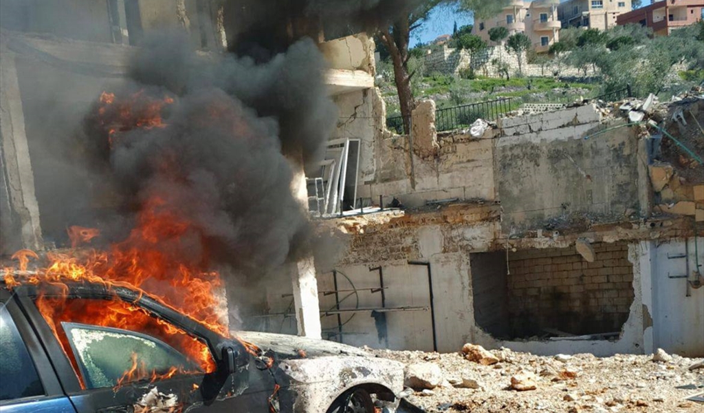 استهداف سيارة في يحمر.. وغارات متواصلة جنوباً
