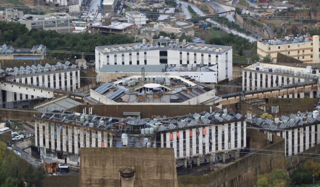 بيروت تسلّم دمشق 137 سجيناً تنفيذاً لـ"الاتفاقية القضائية"