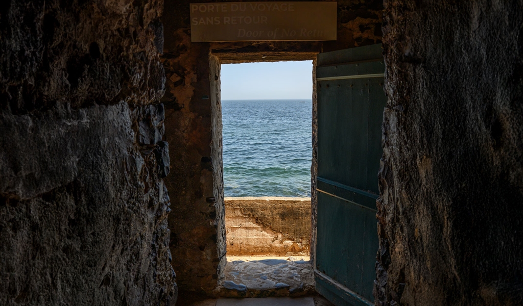 الهوية وأدب المنفـى