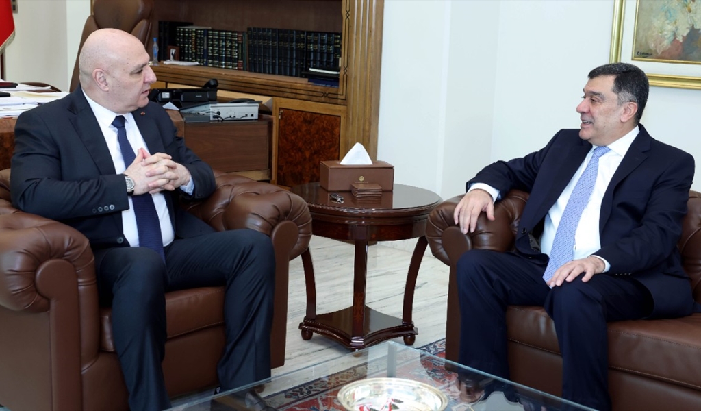 الرئيس عون مجتمعاً مع محمد الحوت