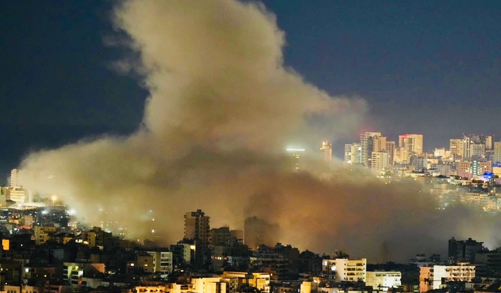 يبيعون الوطن باسم السلام!