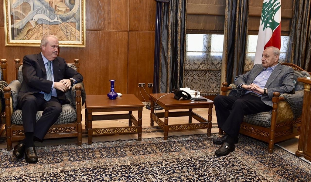 الرئيس بري مجتمعاً مع الوزير جابر