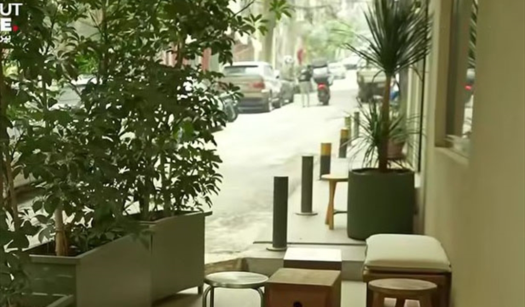 جانب من المخالفات على أرصفة وشوارع الجميزة