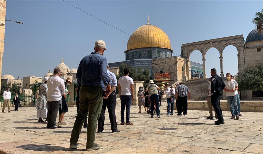 مستوطنون في باحة الأقصى