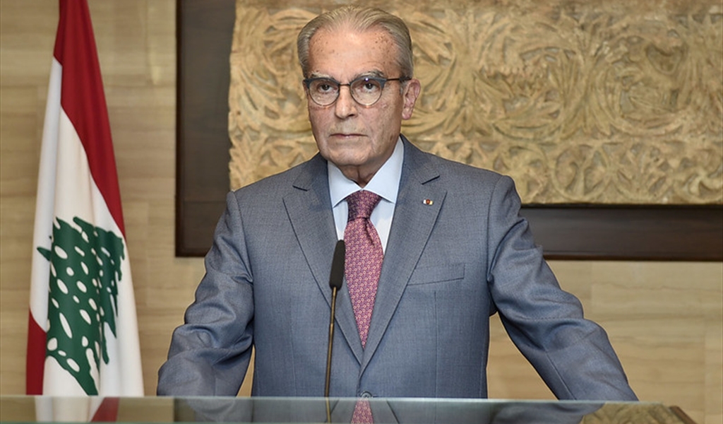 الخازن معزيا بالشهيد معوض وزوجته: للتحلّي بالوعي  وضبط النفس وترك معالجة القضية للقوى الأمنية والقضائية