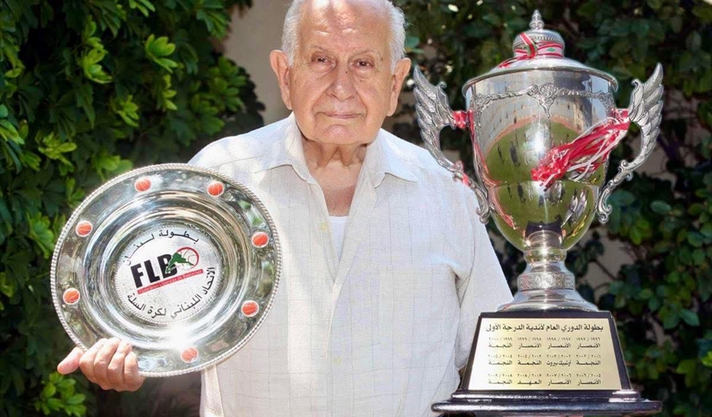 محمد شاكر رحل تاركاً ارثاً مجبولاً بالبطولات..