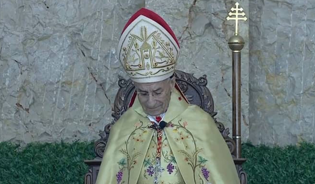 الراعي يبكي تأثراً: لبنان ليس بلدا للموت