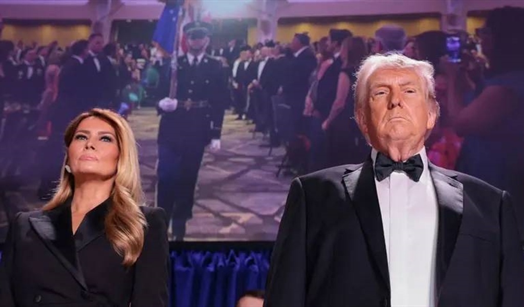 ترامب وزوجته ميلانيا خلال حفل العشاء قبل حصول إطلاق النار