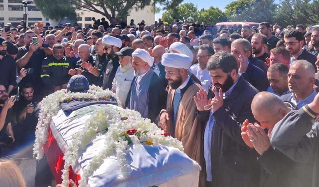 من تشييع الشهيدة الزميلة آمال خليل