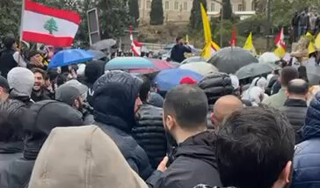 النقد الذاتي أولى من التخوين