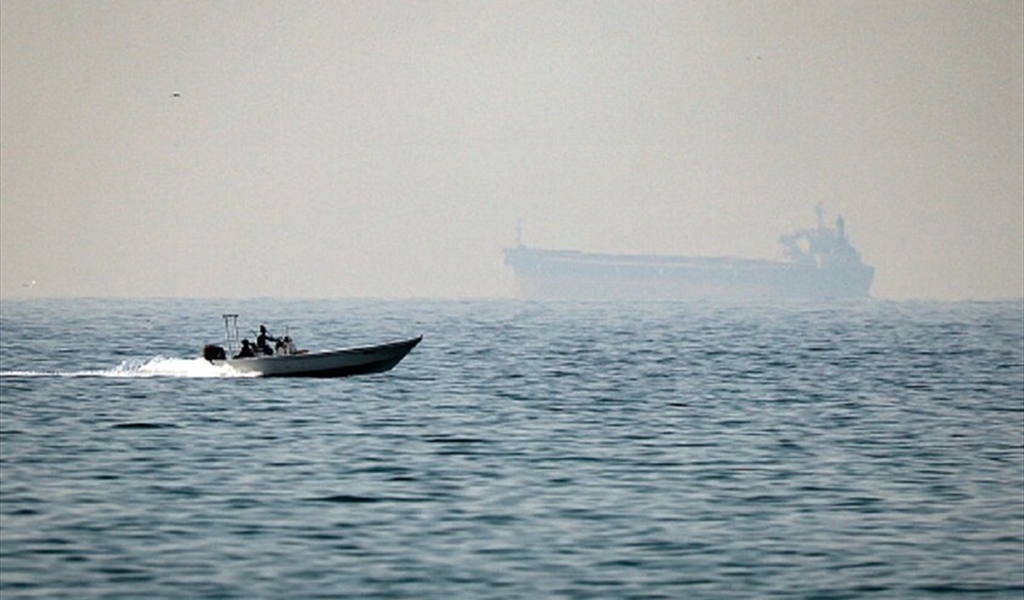 بريطانيا تكشف عن توجُّه 40 دولة لإعادة فتح مضيق هرمز