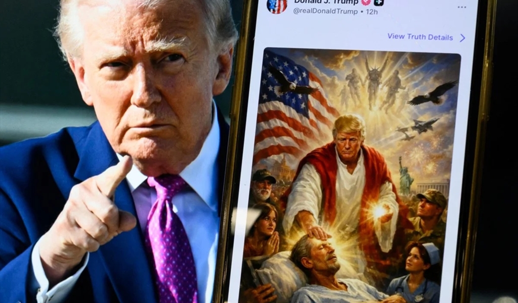 ترامب يحذف صورة "المسيح"... ويعلّق: أنا بالفعل أُعالج المرضى!