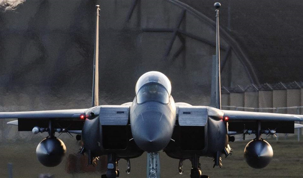 إيران تسقط مقاتلة أميركية.. ماذا عن الطاقم؟