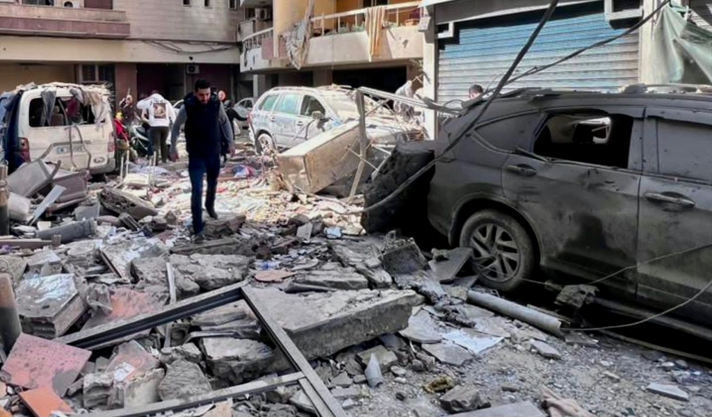 الإنقاذ بالوحدة الوطنية والعودة إلى الدولة..