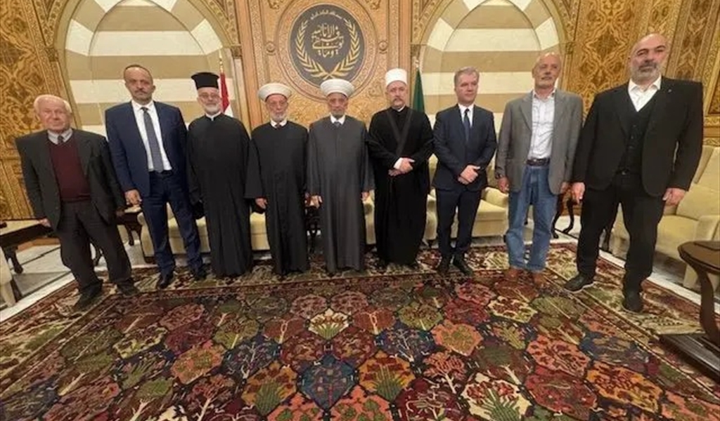 المفتي دريان متوسطاً أعضاء وفد حاصبيا ومرجعيون