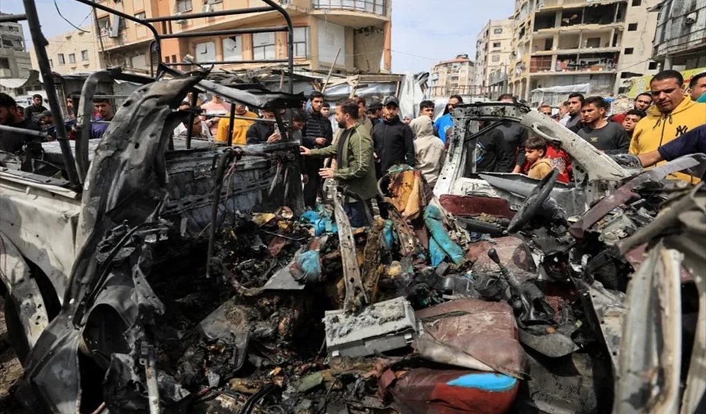 غارات إسرائيلية تقتل 5 في غزة والضفة